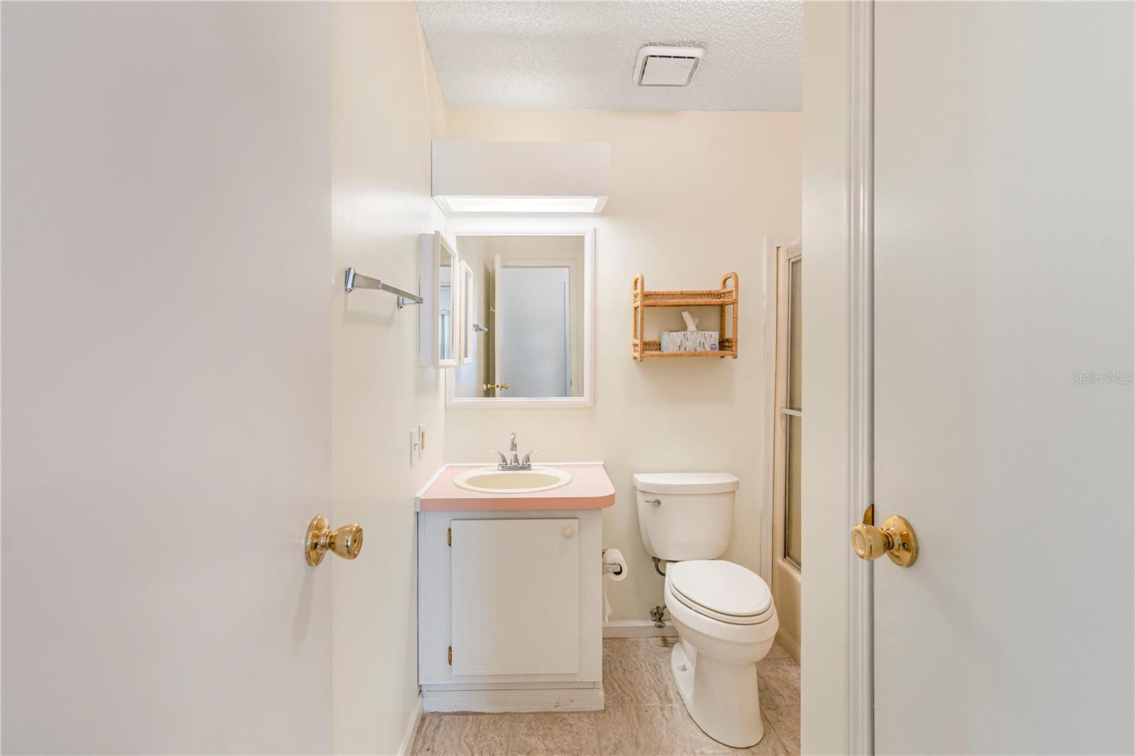 1114 PARADISE DR, LADY LAKE, FL, 32159