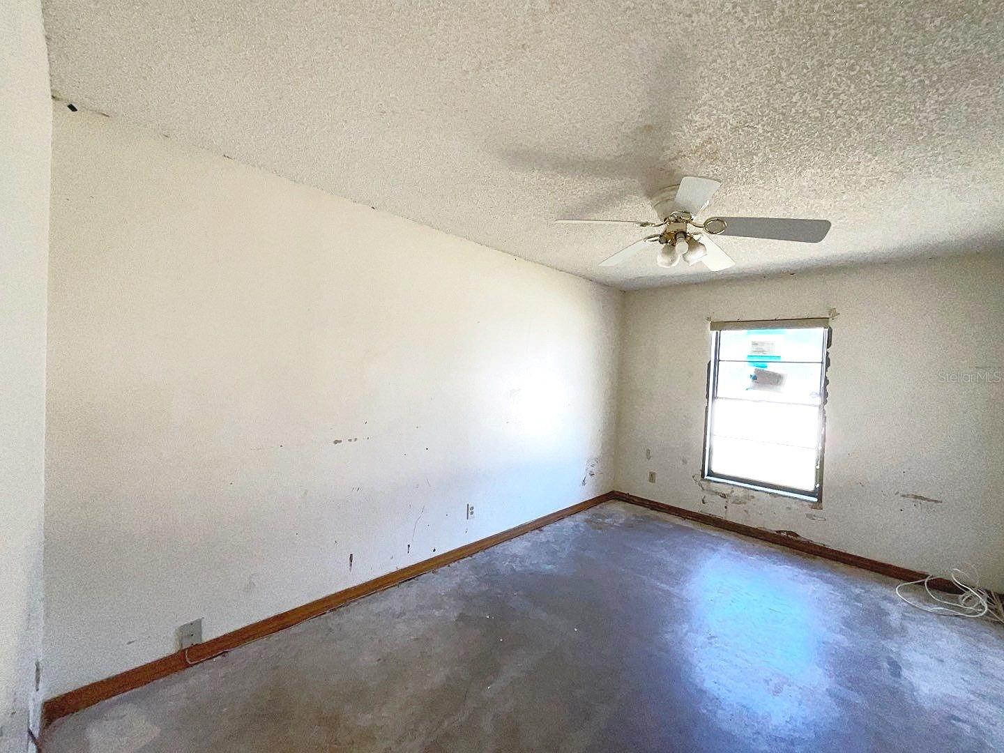 1627 SAXON BLVD, DELTONA, FL, 32725