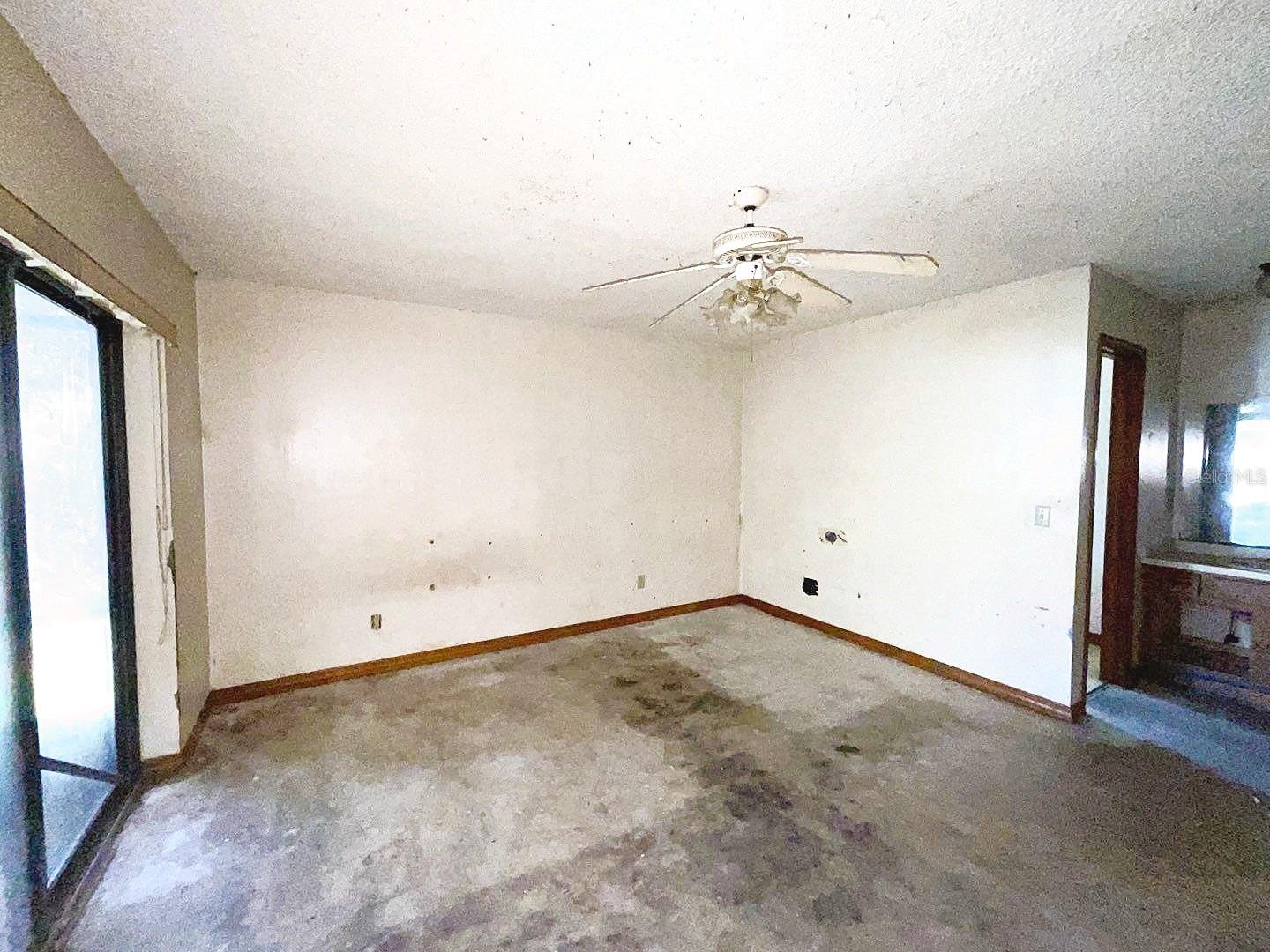 1627 SAXON BLVD, DELTONA, FL, 32725