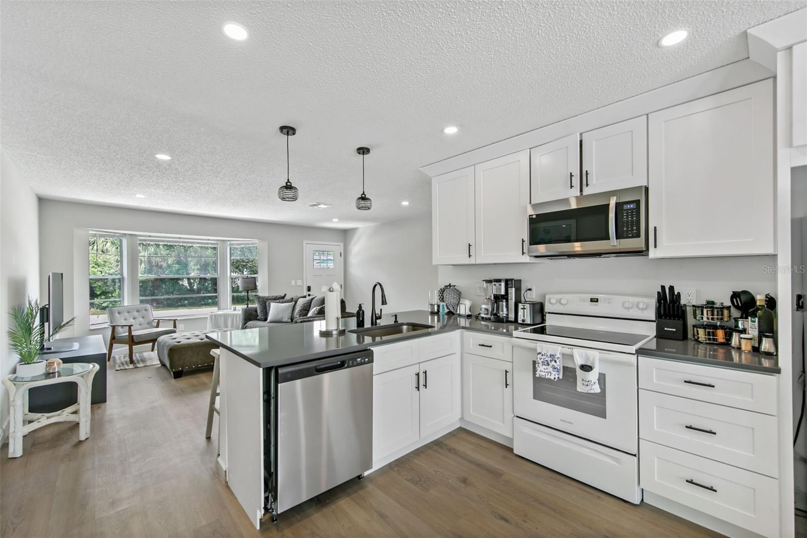 7113 REGINA DR, ENGLEWOOD, FL, 34224