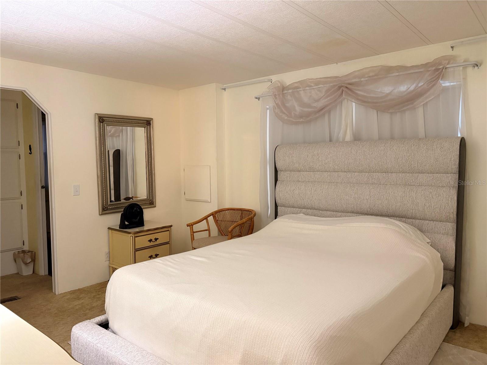 2787 BREEZEWOOD DR, NORTH FORT MYERS, FL, 33917