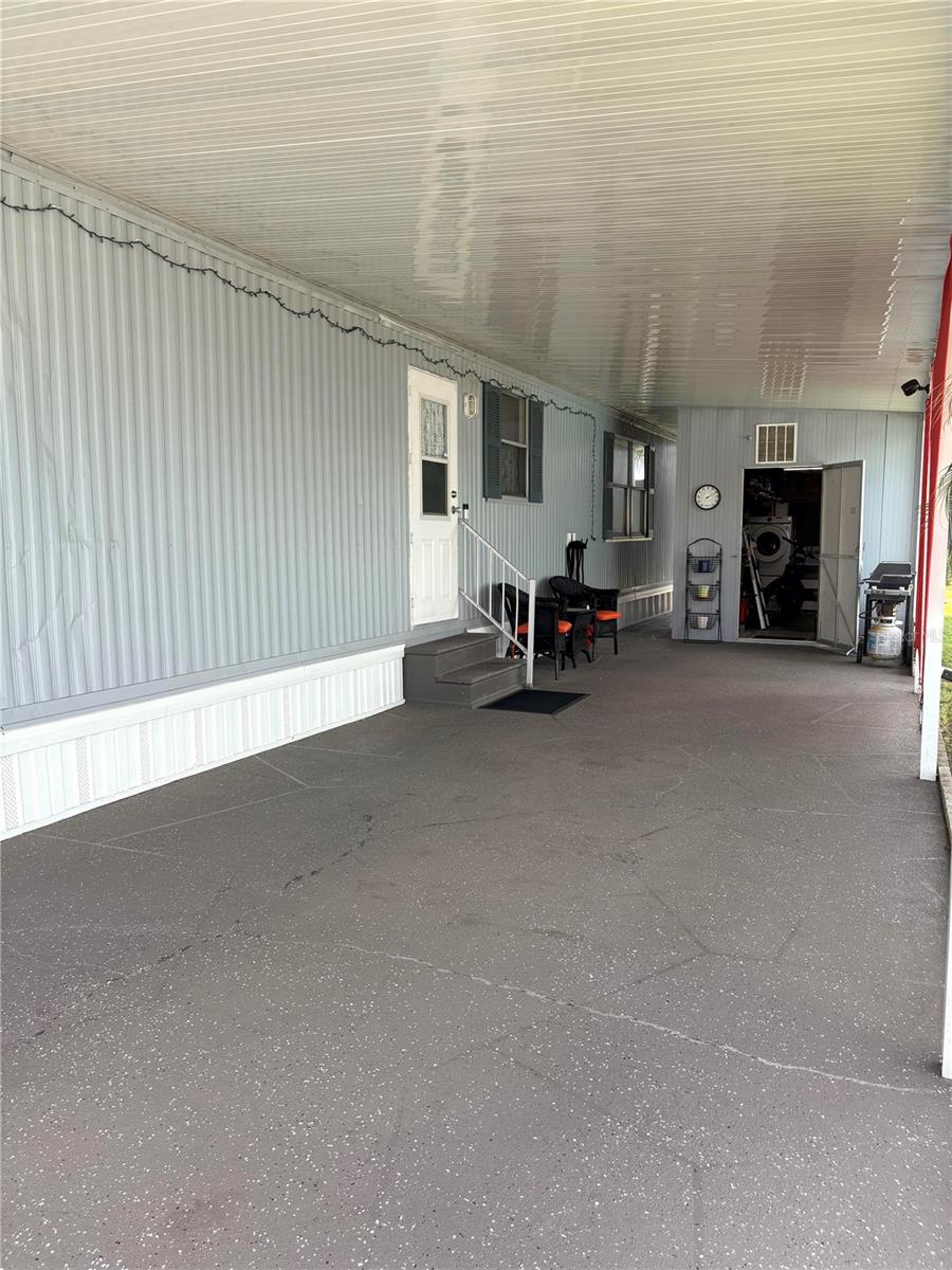 2787 BREEZEWOOD DR, NORTH FORT MYERS, FL, 33917