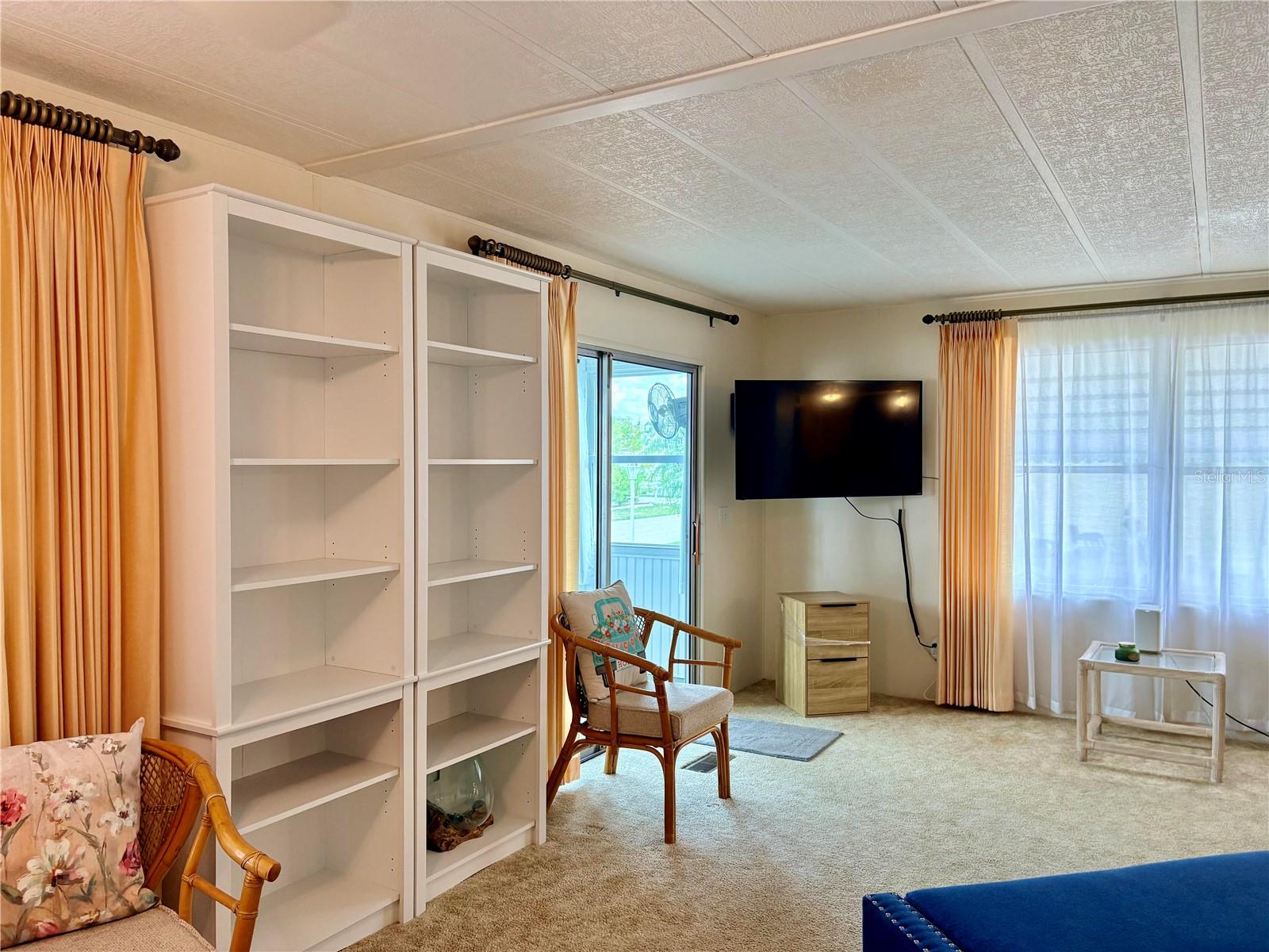 2787 BREEZEWOOD DR, NORTH FORT MYERS, FL, 33917