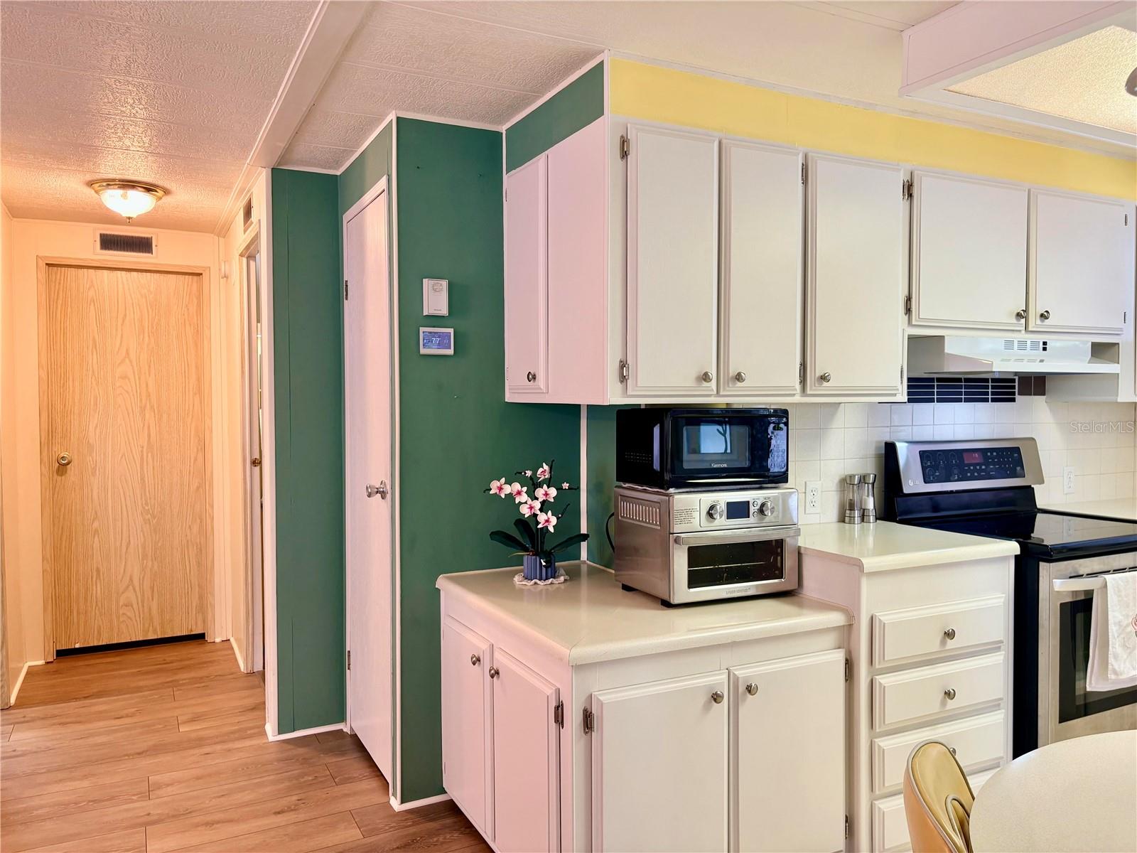2787 BREEZEWOOD DR, NORTH FORT MYERS, FL, 33917