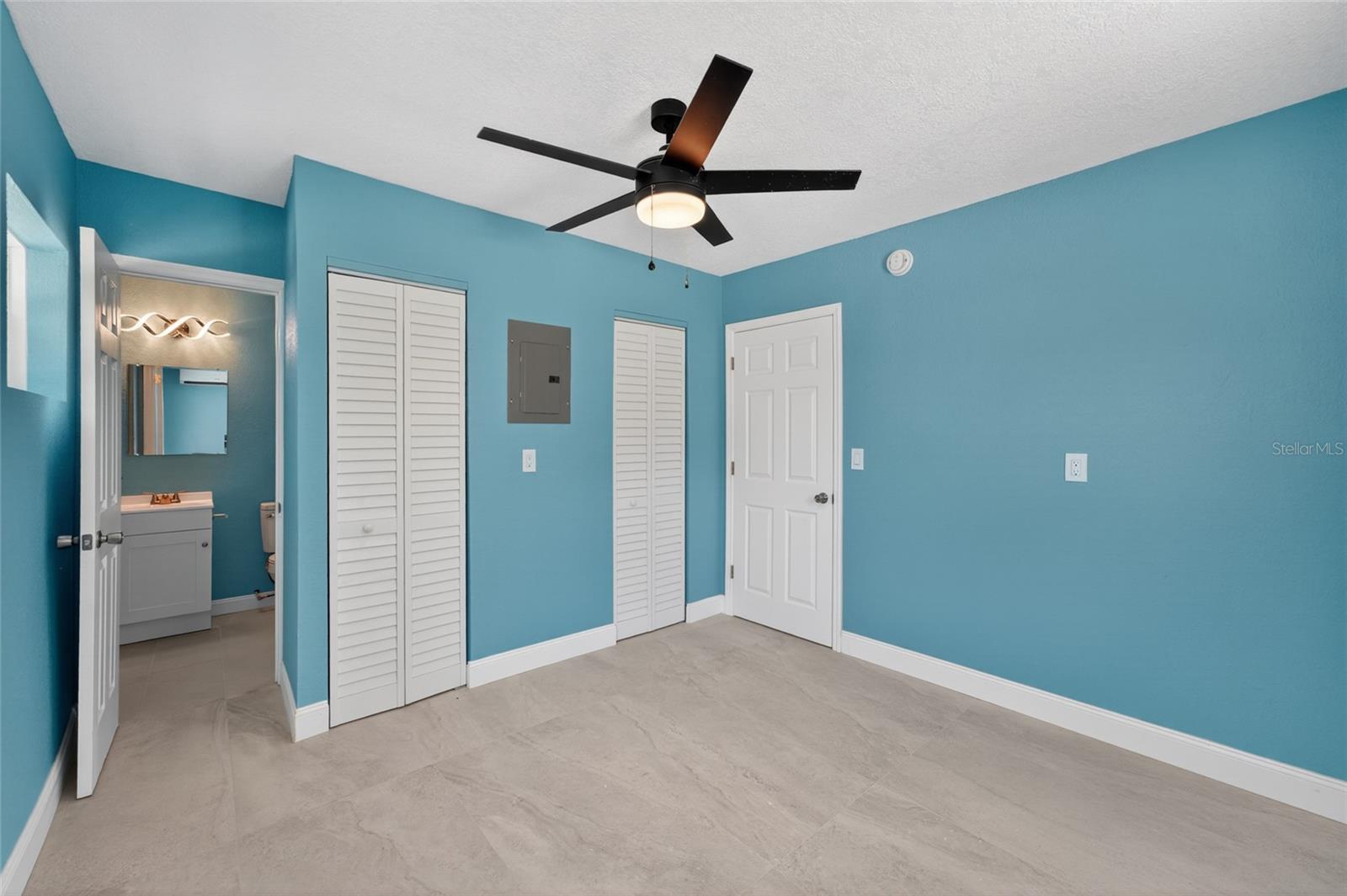 14013 MARGUERITE DR #3, MADEIRA BEACH, FL, 33708