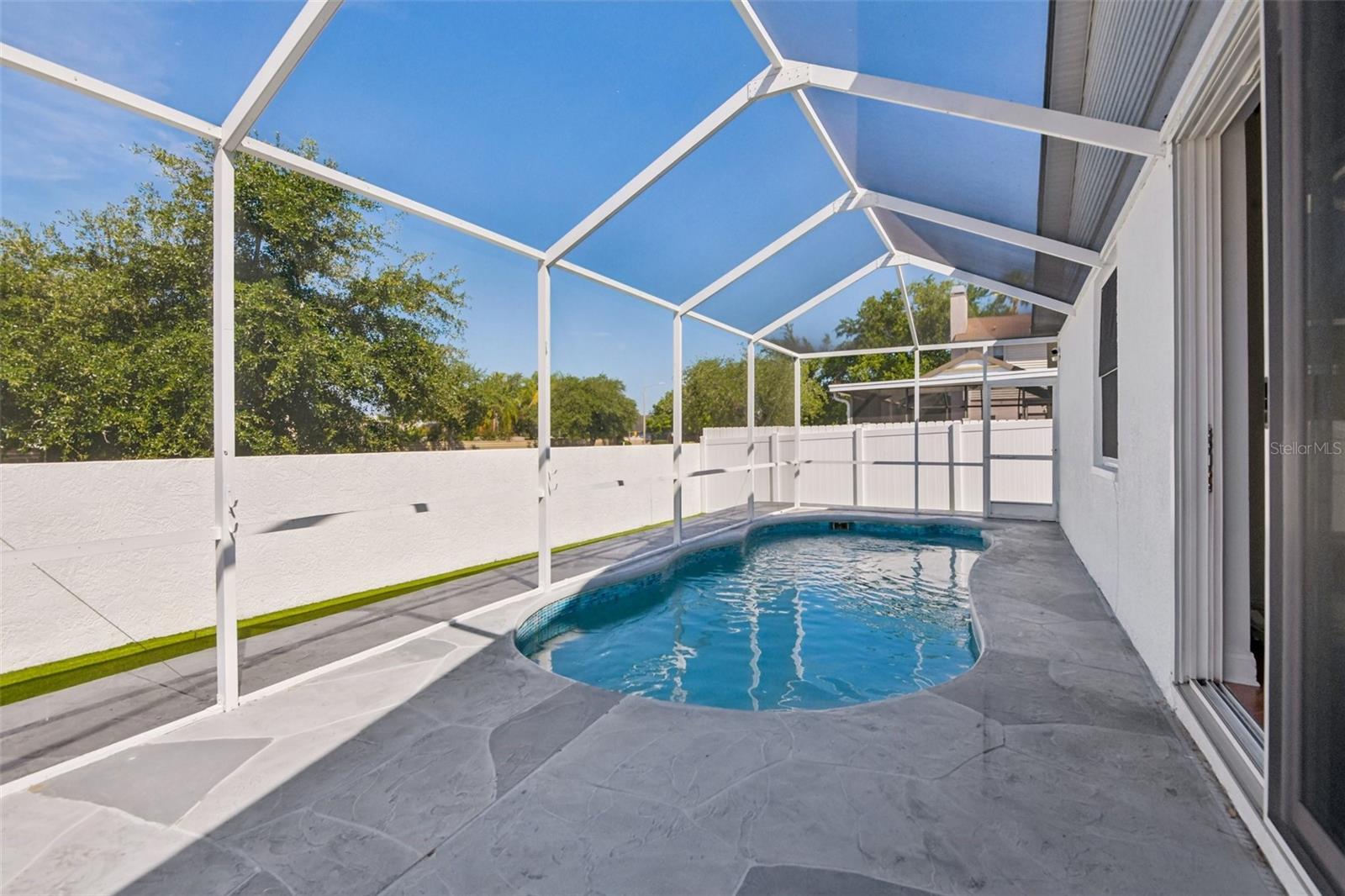12002 W POND WAY, TAMPA, FL, 33635
