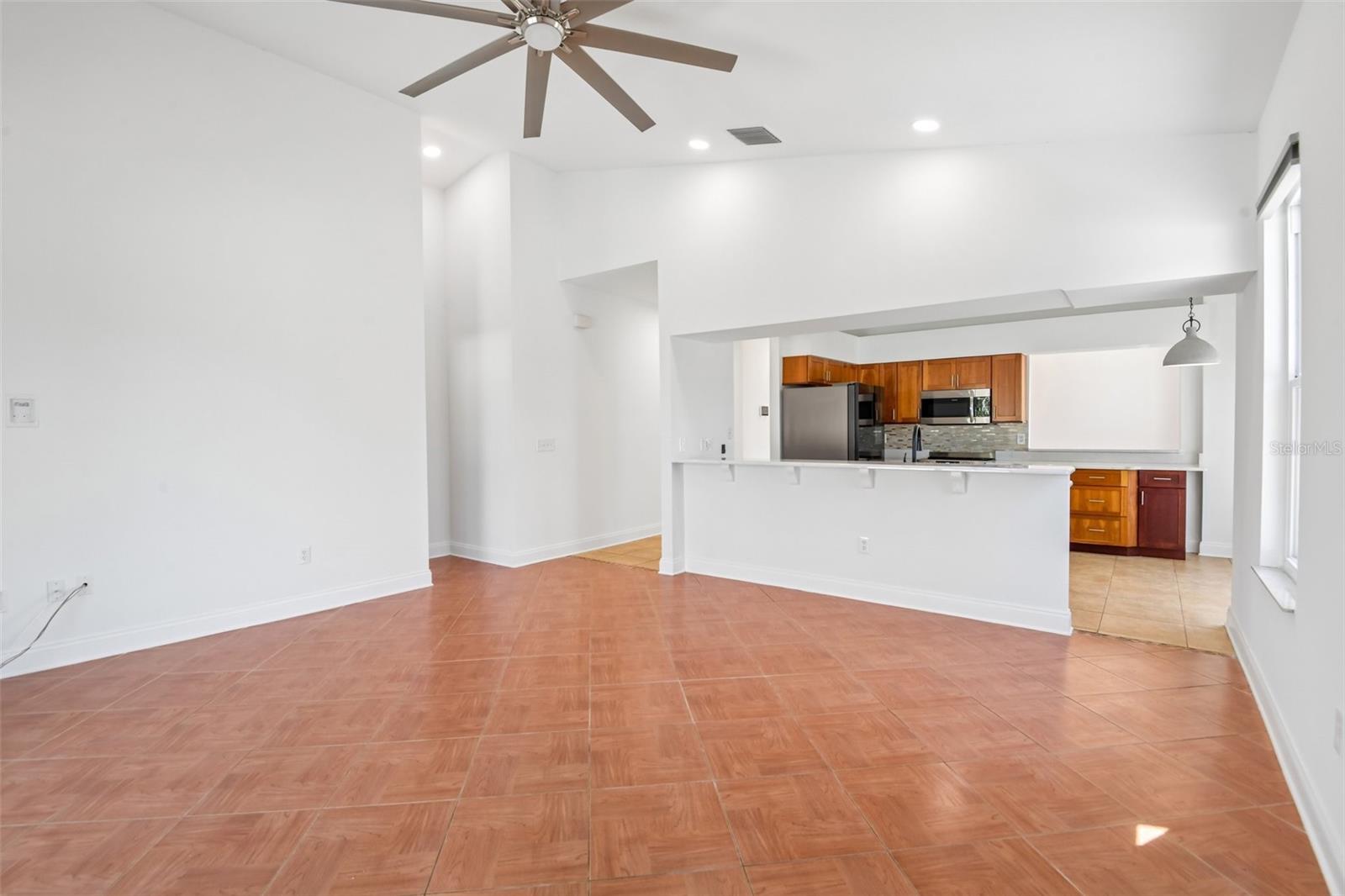 12002 W POND WAY, TAMPA, FL, 33635