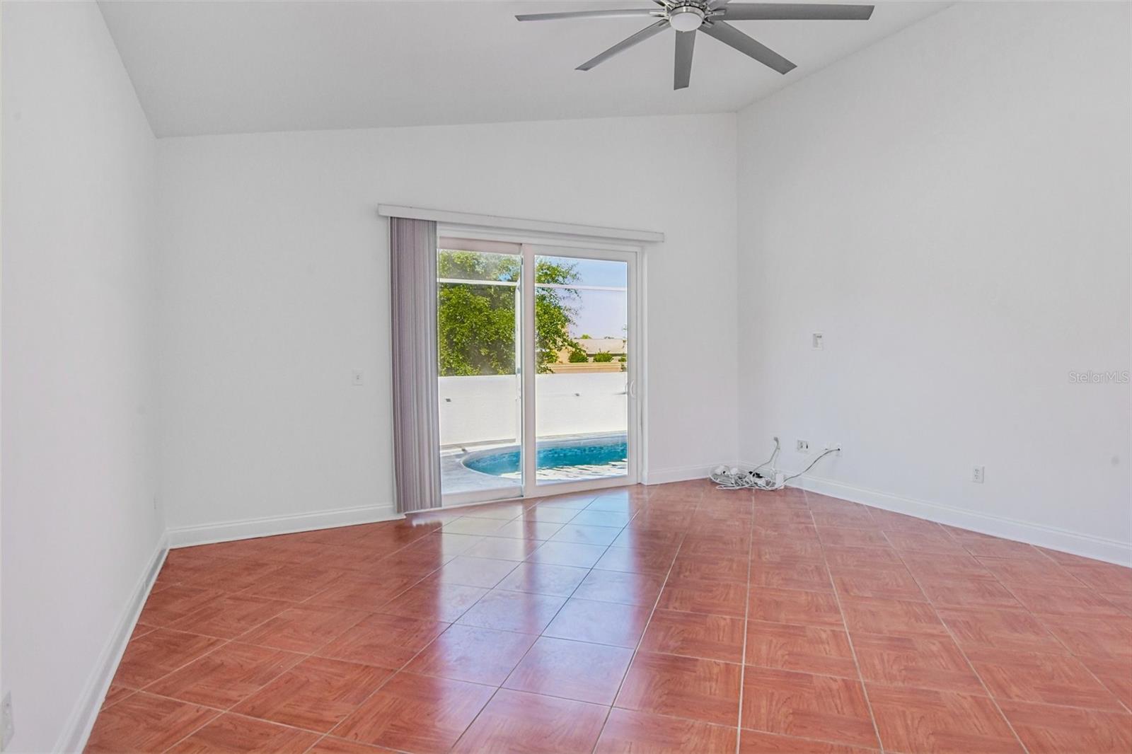 12002 W POND WAY, TAMPA, FL, 33635