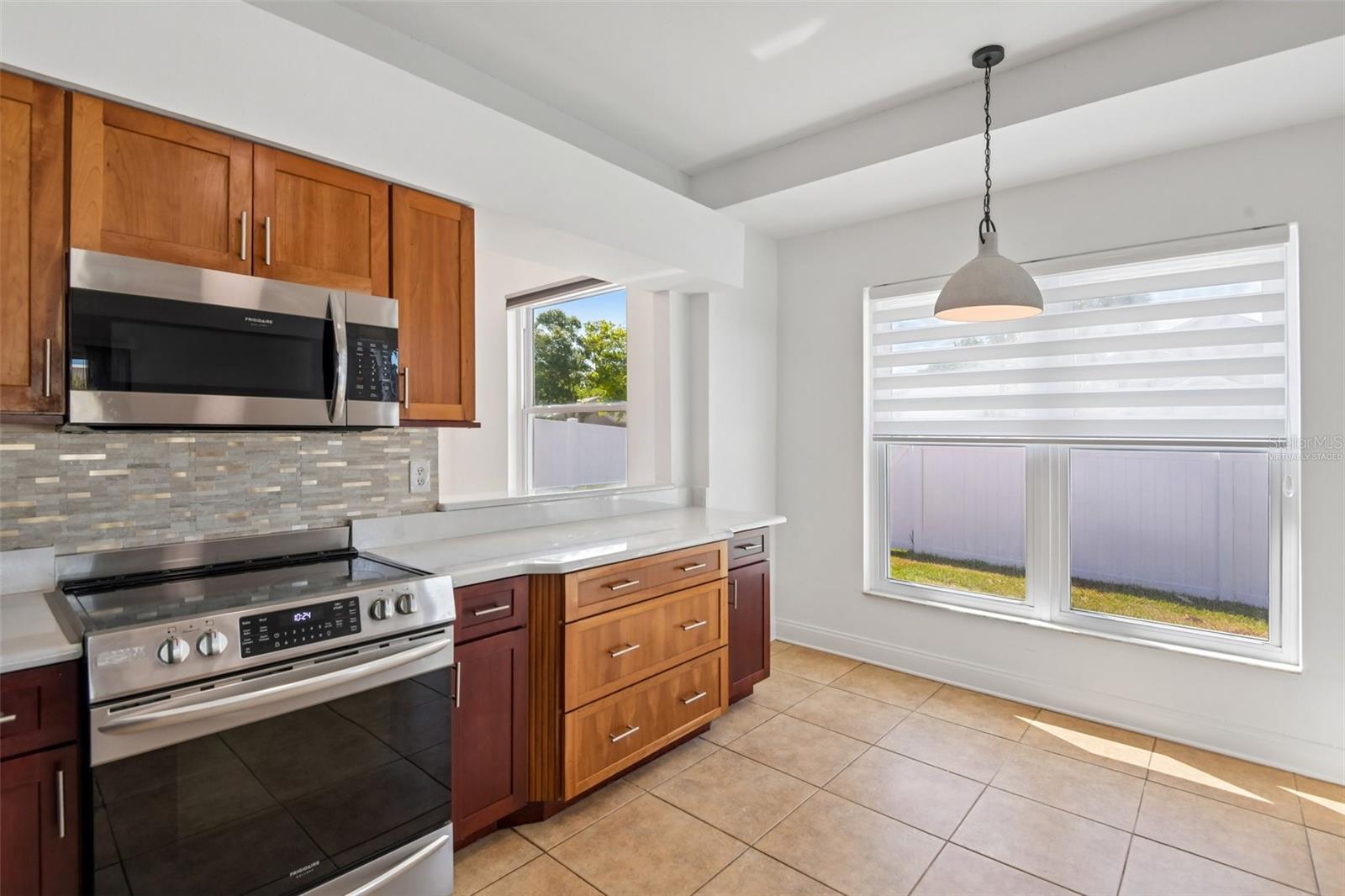 12002 W POND WAY, TAMPA, FL, 33635