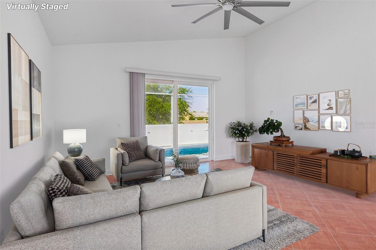 12002 W POND WAY, TAMPA, FL, 33635