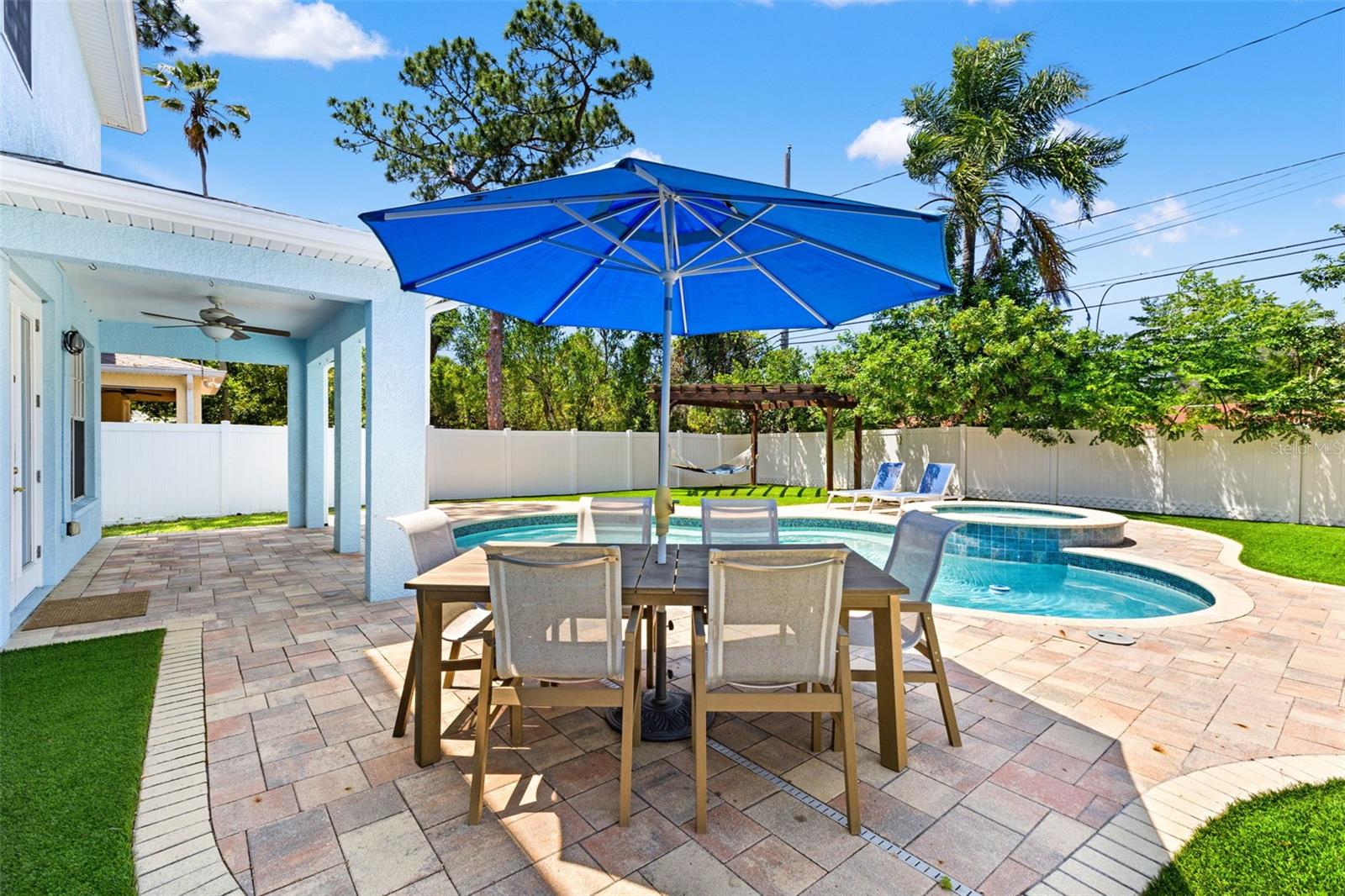 4113 W KNIGHTS AVE, TAMPA, FL, 33611