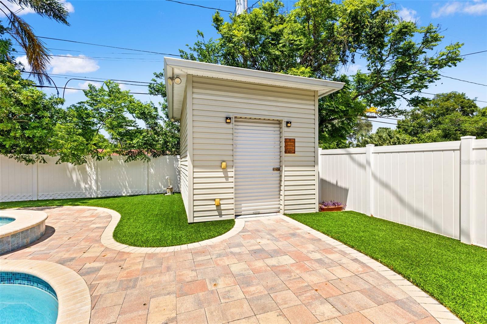 4113 W KNIGHTS AVE, TAMPA, FL, 33611