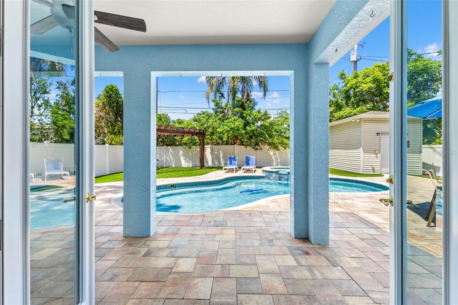 4113 W KNIGHTS AVE, TAMPA, FL, 33611