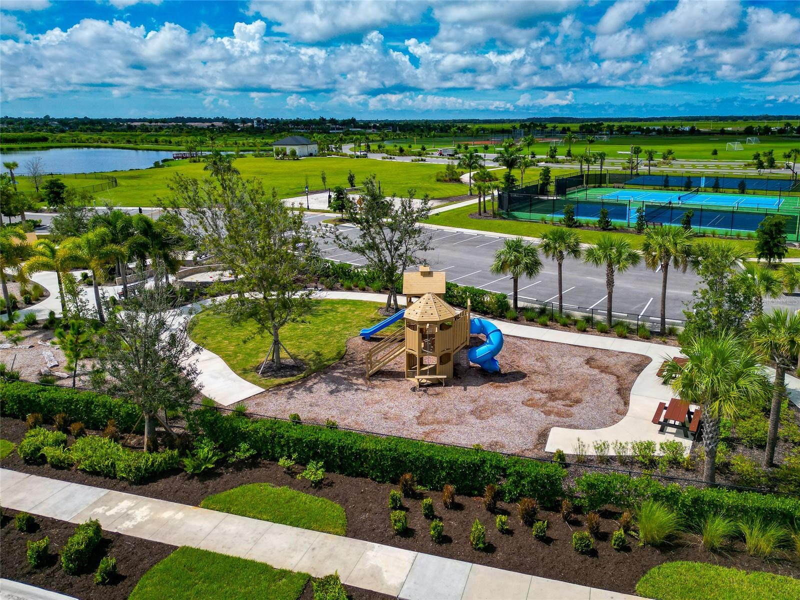 9000 TEQUILA SUNRISE DR, SARASOTA, FL, 34241