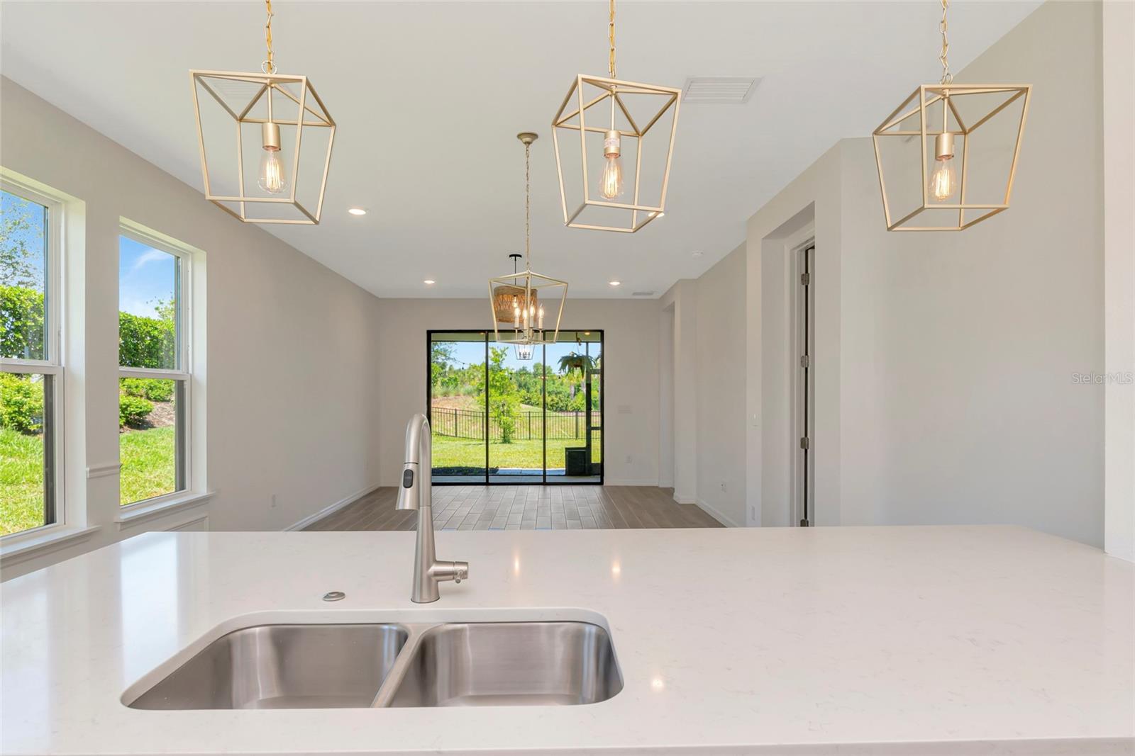 9000 TEQUILA SUNRISE DR, SARASOTA, FL, 34241