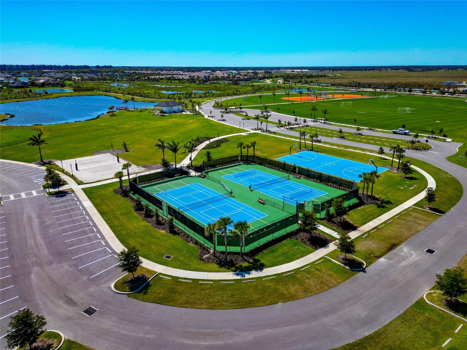 9000 TEQUILA SUNRISE DR, SARASOTA, FL, 34241