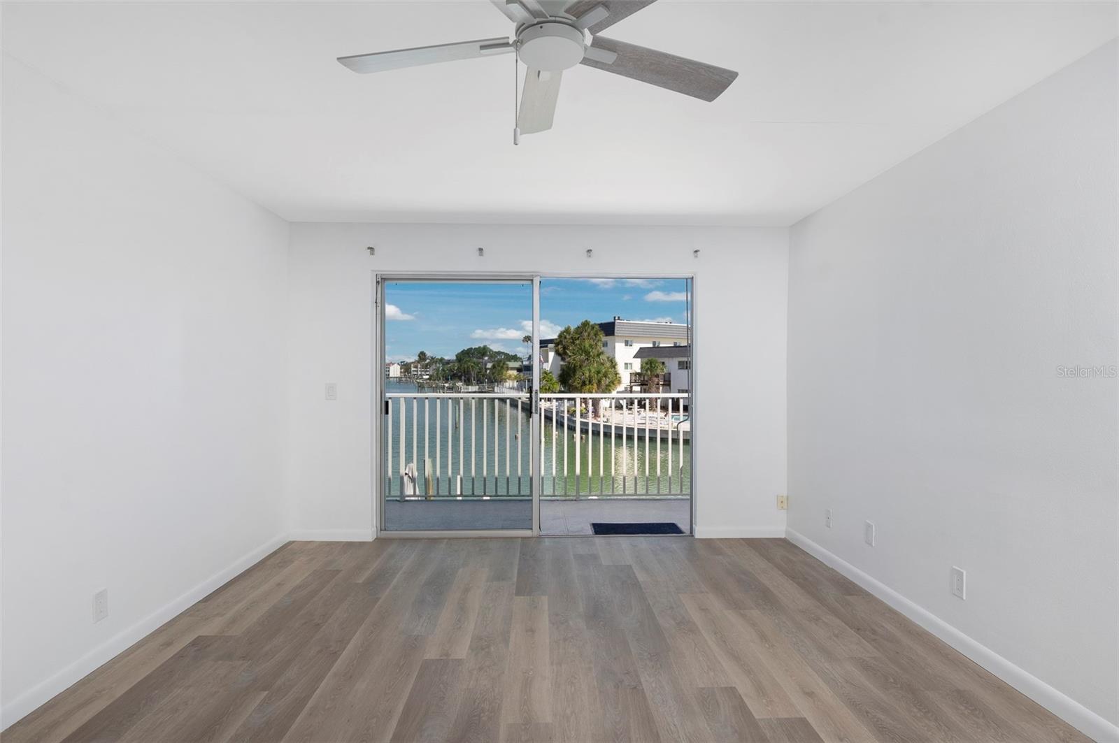 164 117TH AVE #4, TREASURE ISLAND, FL, 33706