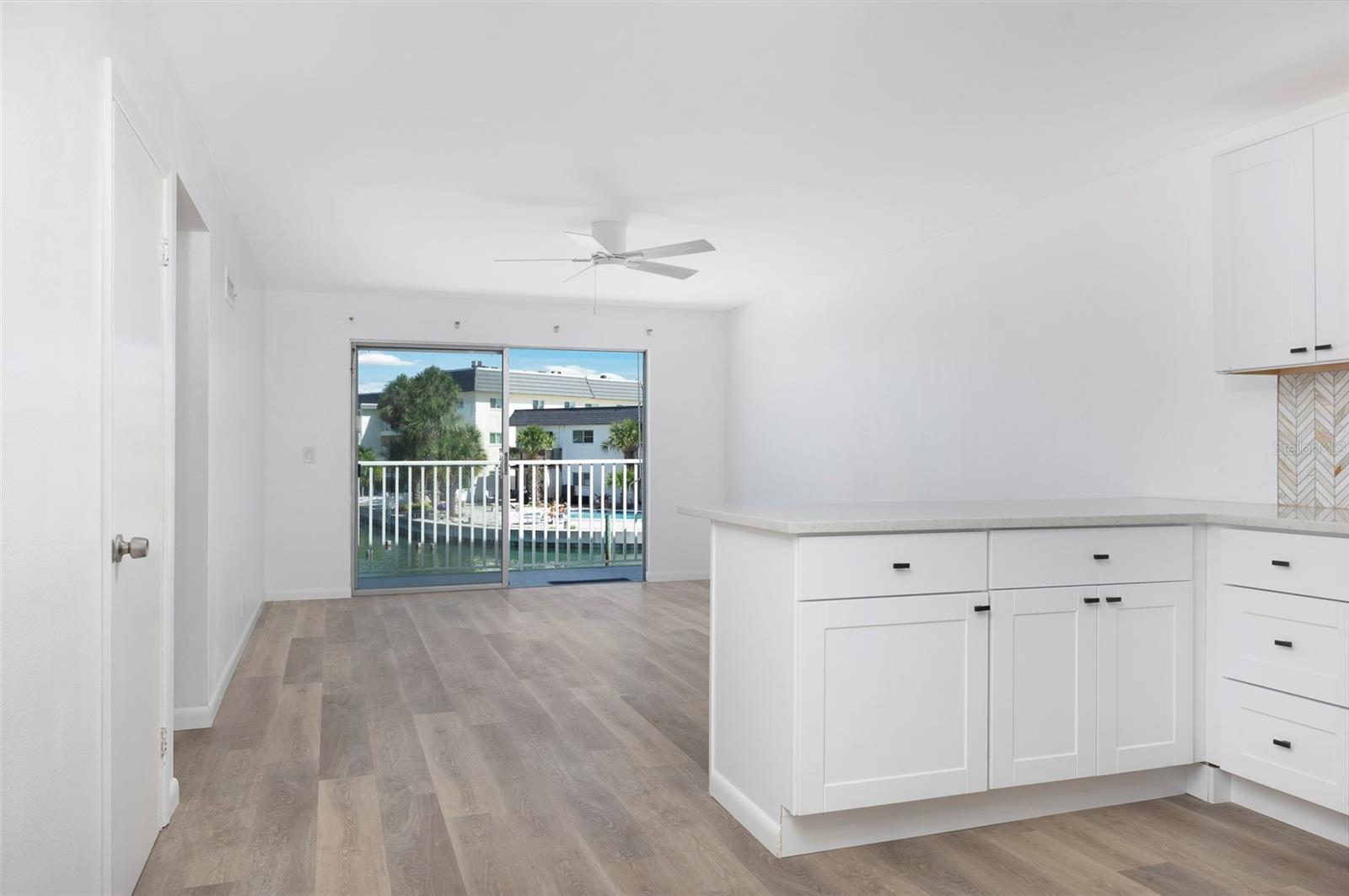164 117TH AVE #4, TREASURE ISLAND, FL, 33706