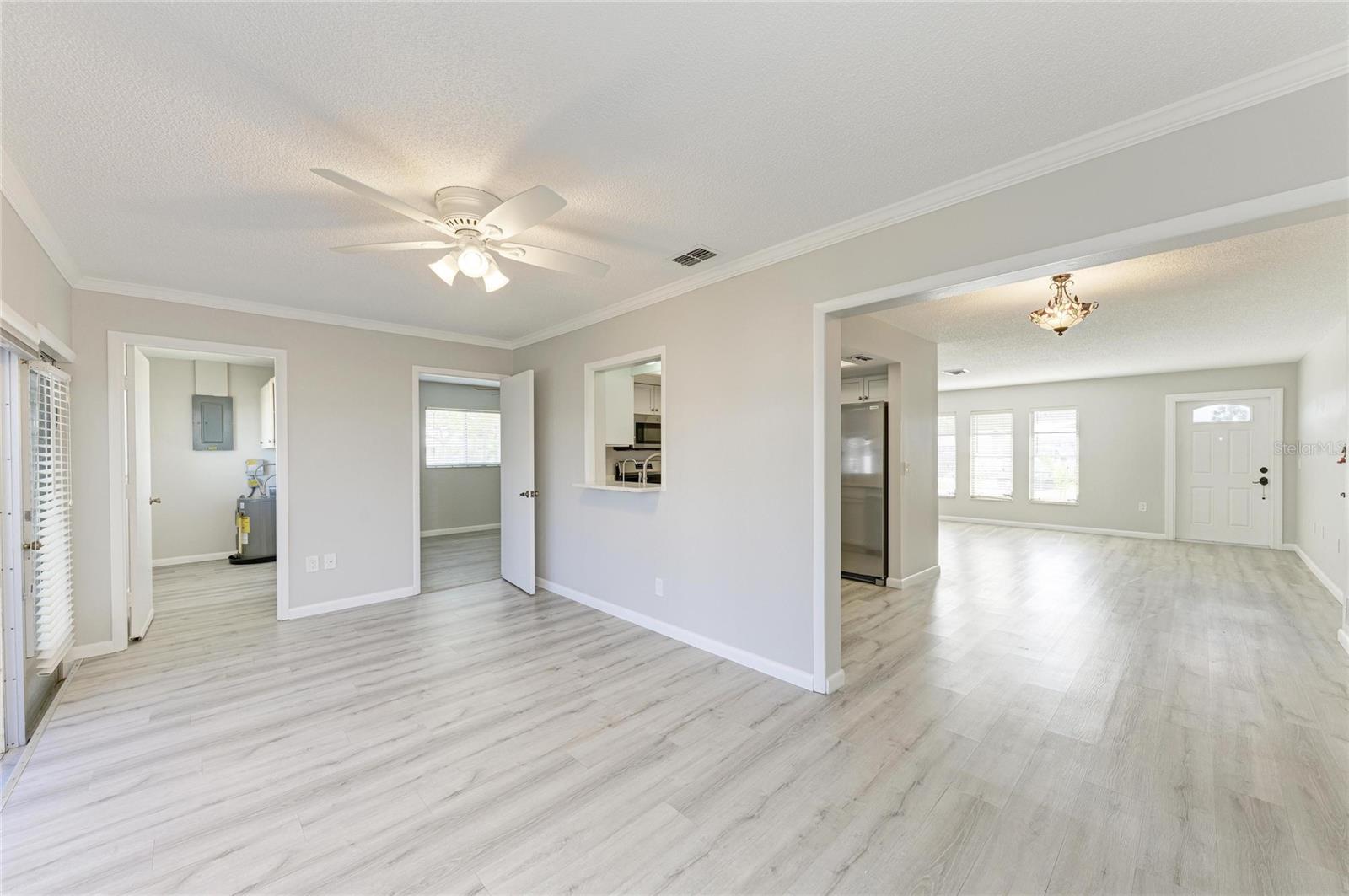 140 CIRCLEWOOD DR #C1-4, VENICE, FL, 34293