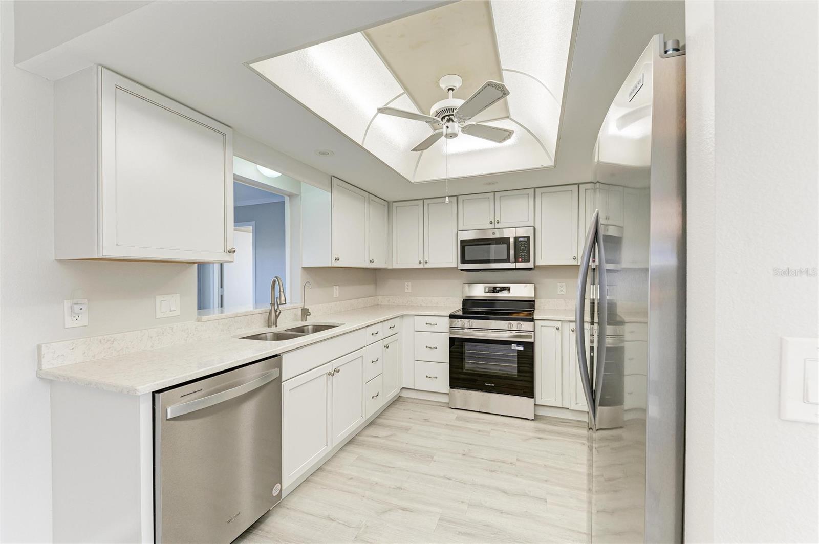 140 CIRCLEWOOD DR #C1-4, VENICE, FL, 34293