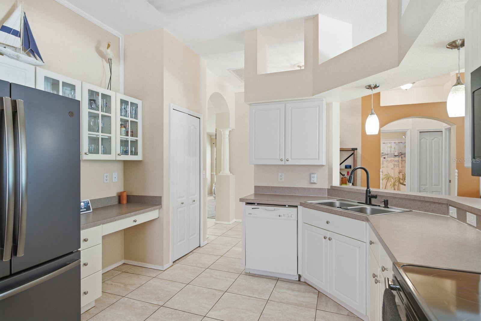 420 CYPRESS VIEW DR, OLDSMAR, FL, 34677