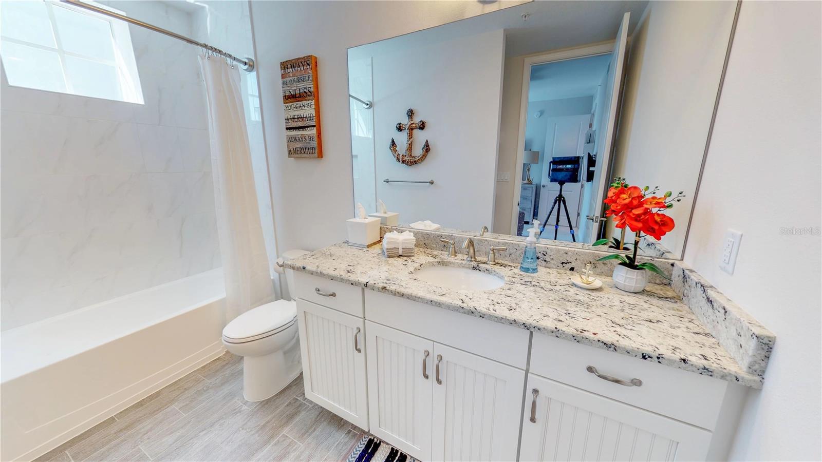 387 ARUBA CIR #103, BRADENTON, FL, 34209
