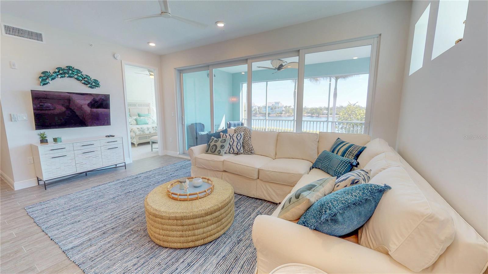 387 ARUBA CIR #103, BRADENTON, FL, 34209