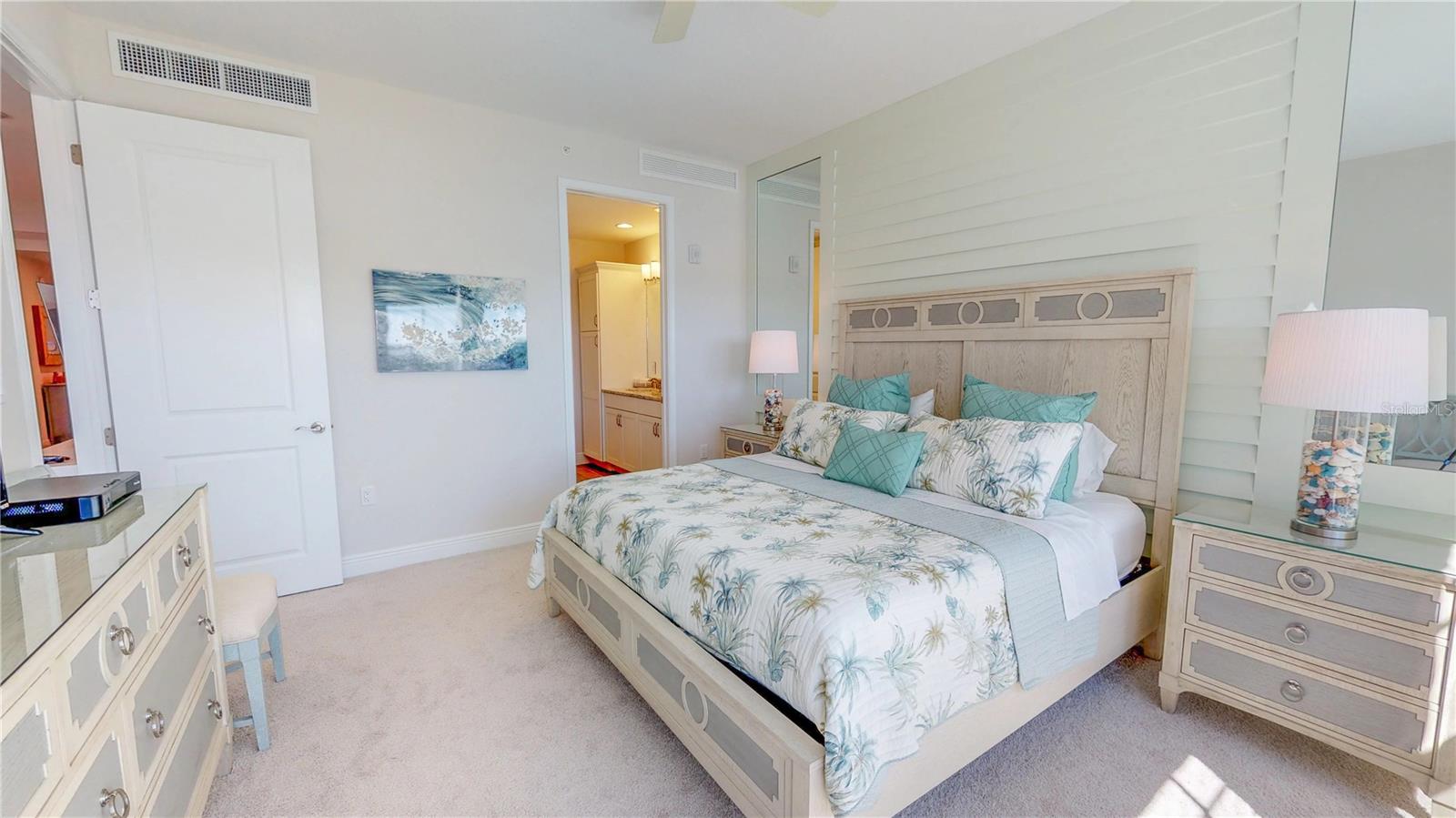 387 ARUBA CIR #103, BRADENTON, FL, 34209