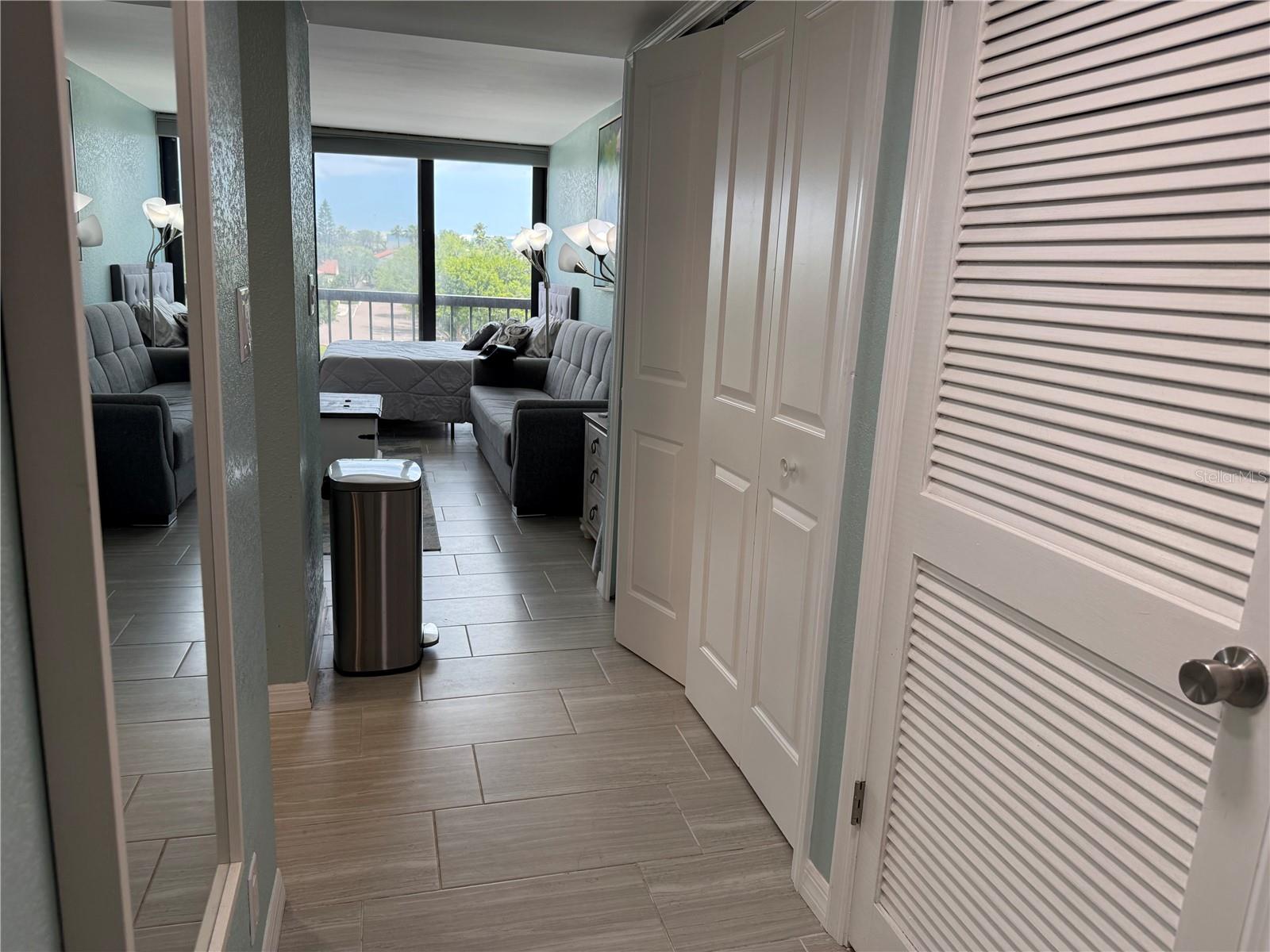 255 DOLPHIN PT #305, CLEARWATER BEACH, FL, 33767