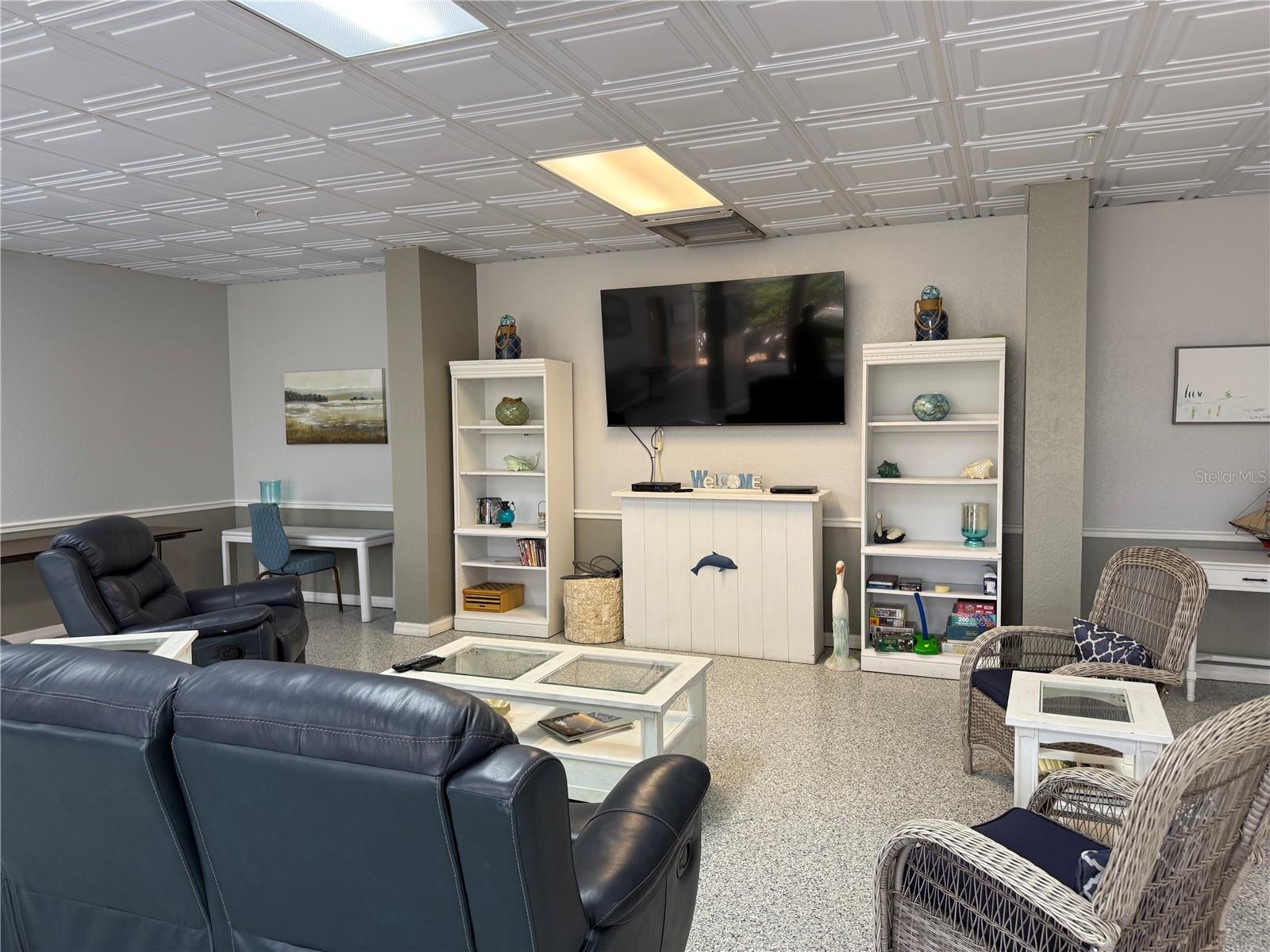 255 DOLPHIN PT #305, CLEARWATER BEACH, FL, 33767