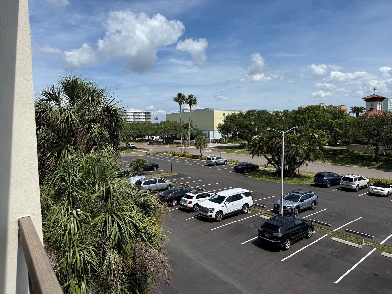 255 DOLPHIN PT #305, CLEARWATER BEACH, FL, 33767