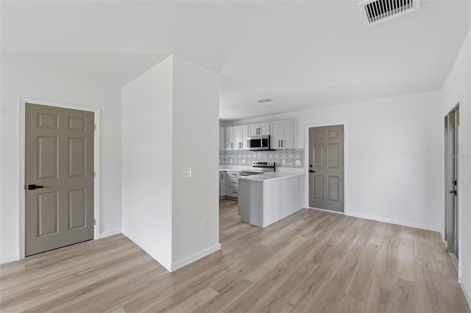 3030 5TH ST N, ST PETERSBURG, FL, 33704