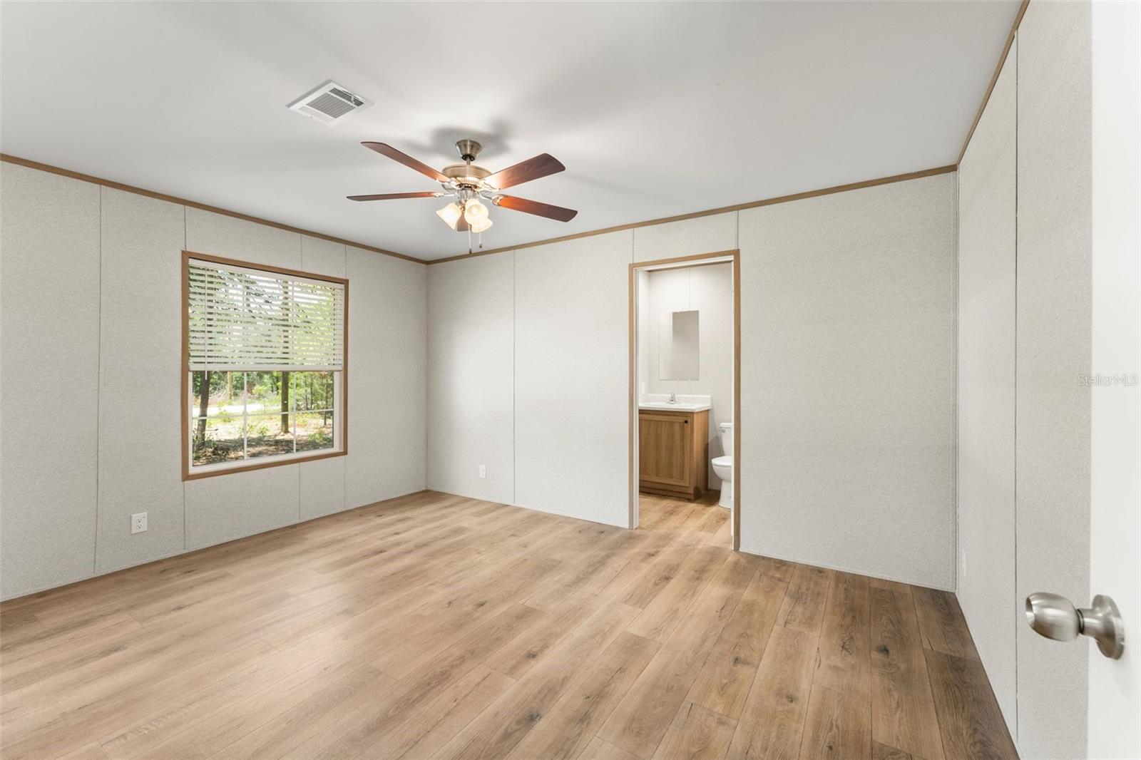 1051 NE 129 AVE, WILLISTON, FL, 32696
