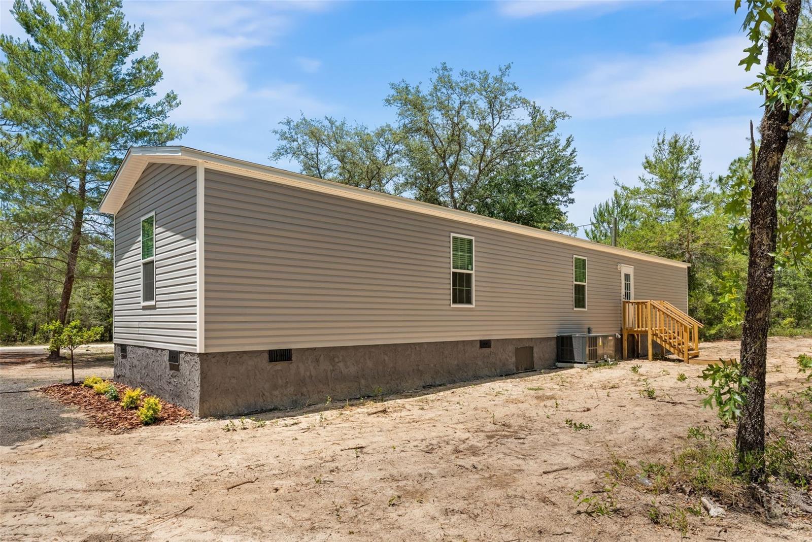 1051 NE 129 AVE, WILLISTON, FL, 32696