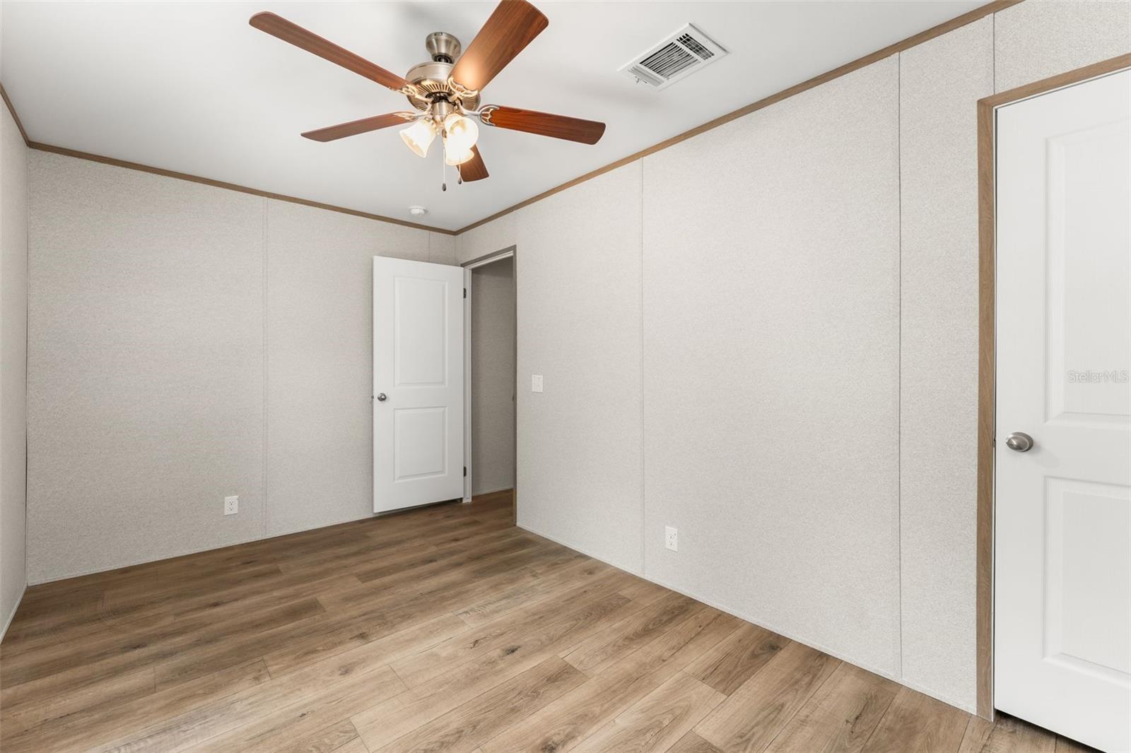 1051 NE 129 AVE, WILLISTON, FL, 32696