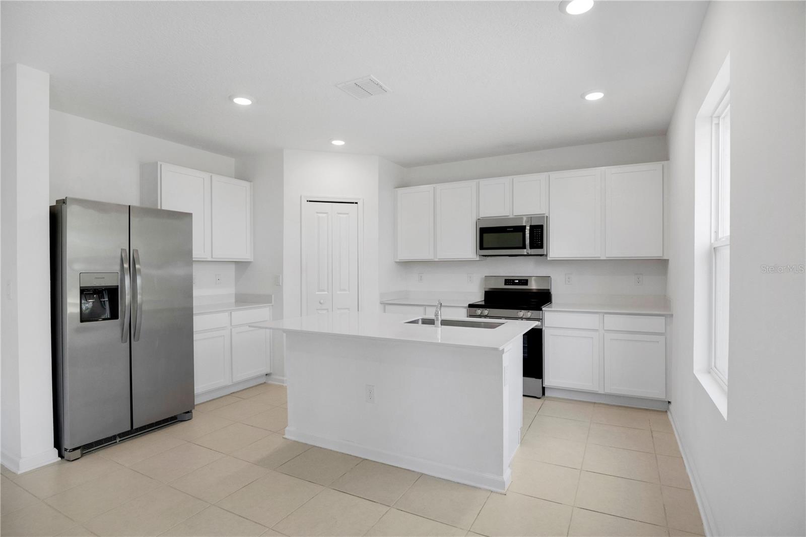 1386 INKBERRY CIR, DELAND, FL, 32720