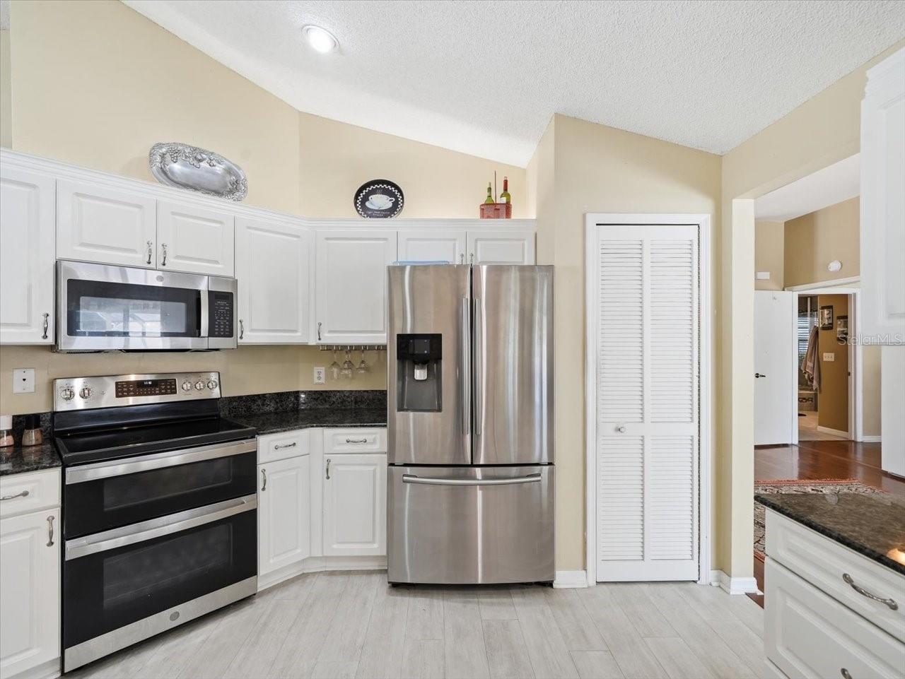 6512 STEEPLECHASE DR, TAMPA, FL, 33625