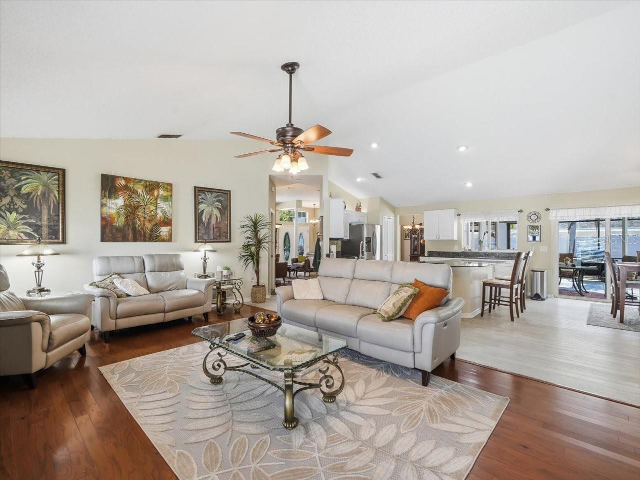 6512 STEEPLECHASE DR, TAMPA, FL, 33625