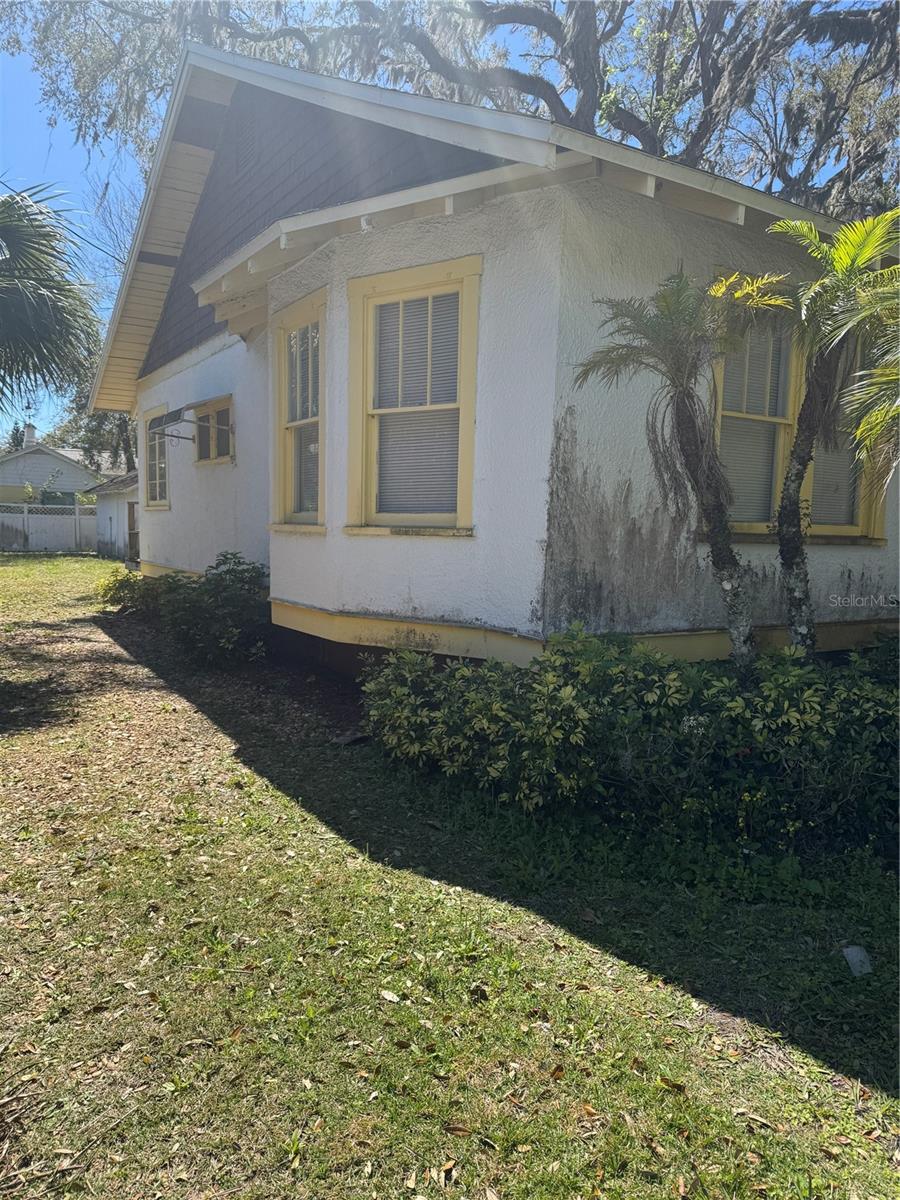 820 W CANAL ST, NEW SMYRNA BEACH, FL, 32168