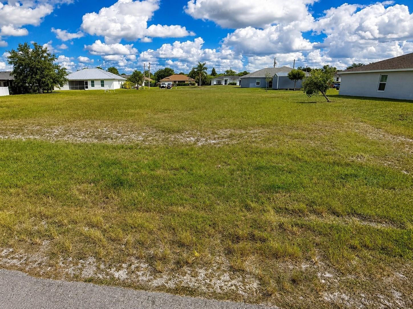 3813 NE 23RD AVE, CAPE CORAL, FL, 33909
