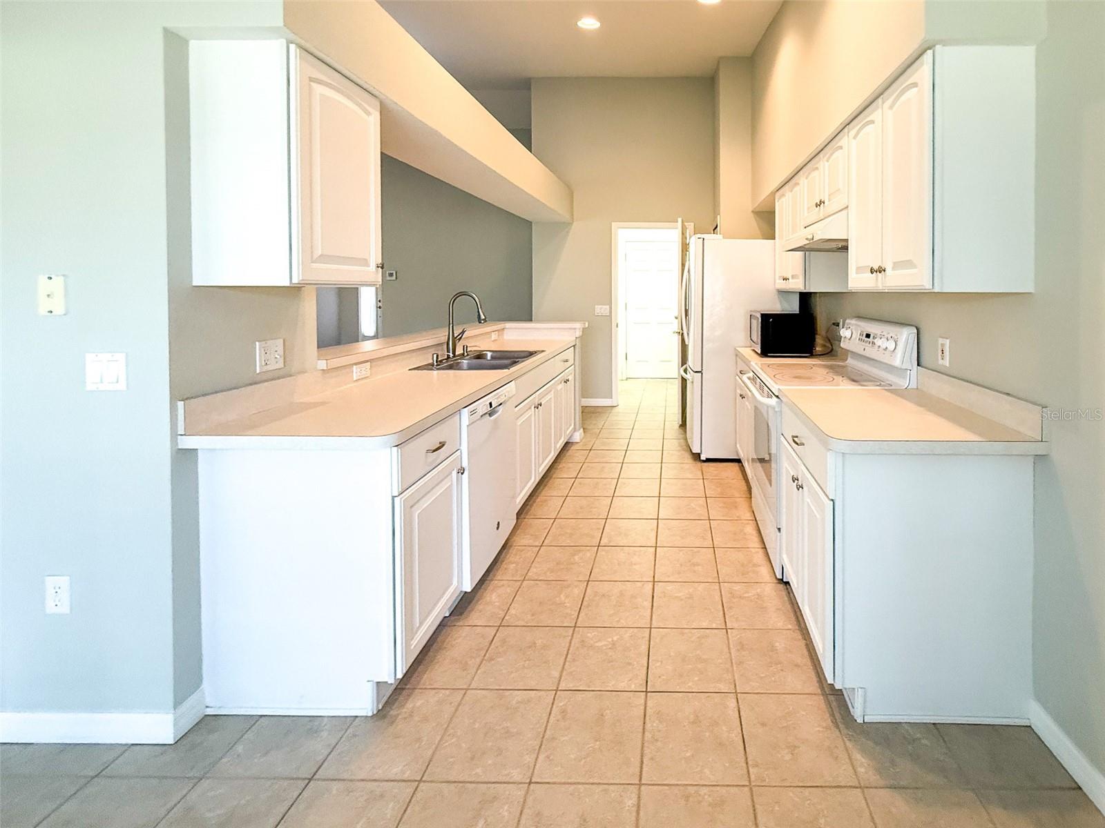 18037 BAYWOOD FOREST DR, HUDSON, FL, 34667