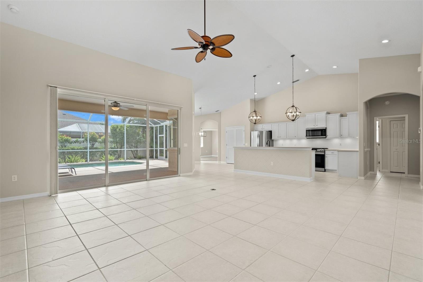 7806 DRAYTON CIR, BRADENTON, FL, 34201