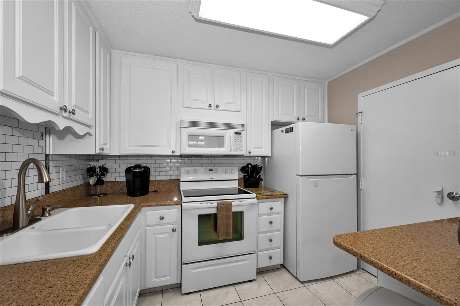 2700 BAYSHORE BLVD #2205, DUNEDIN, FL, 34698