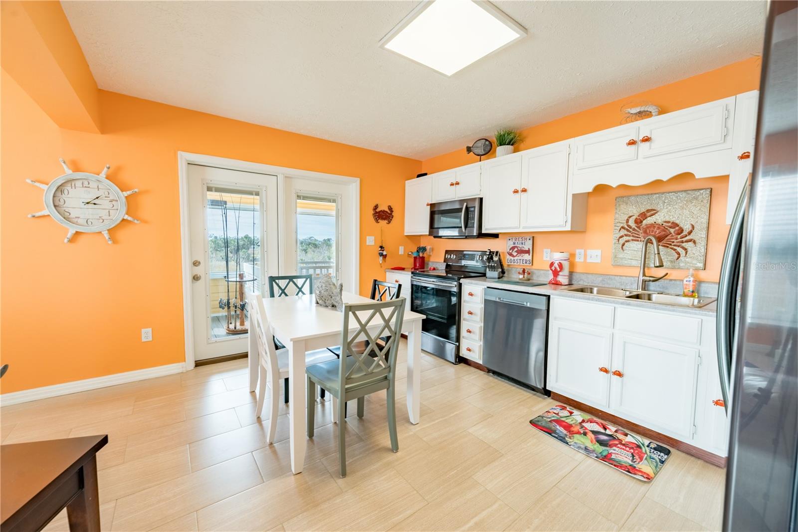 200/202 NE 205TH ST, SUWANNEE, FL, 32692