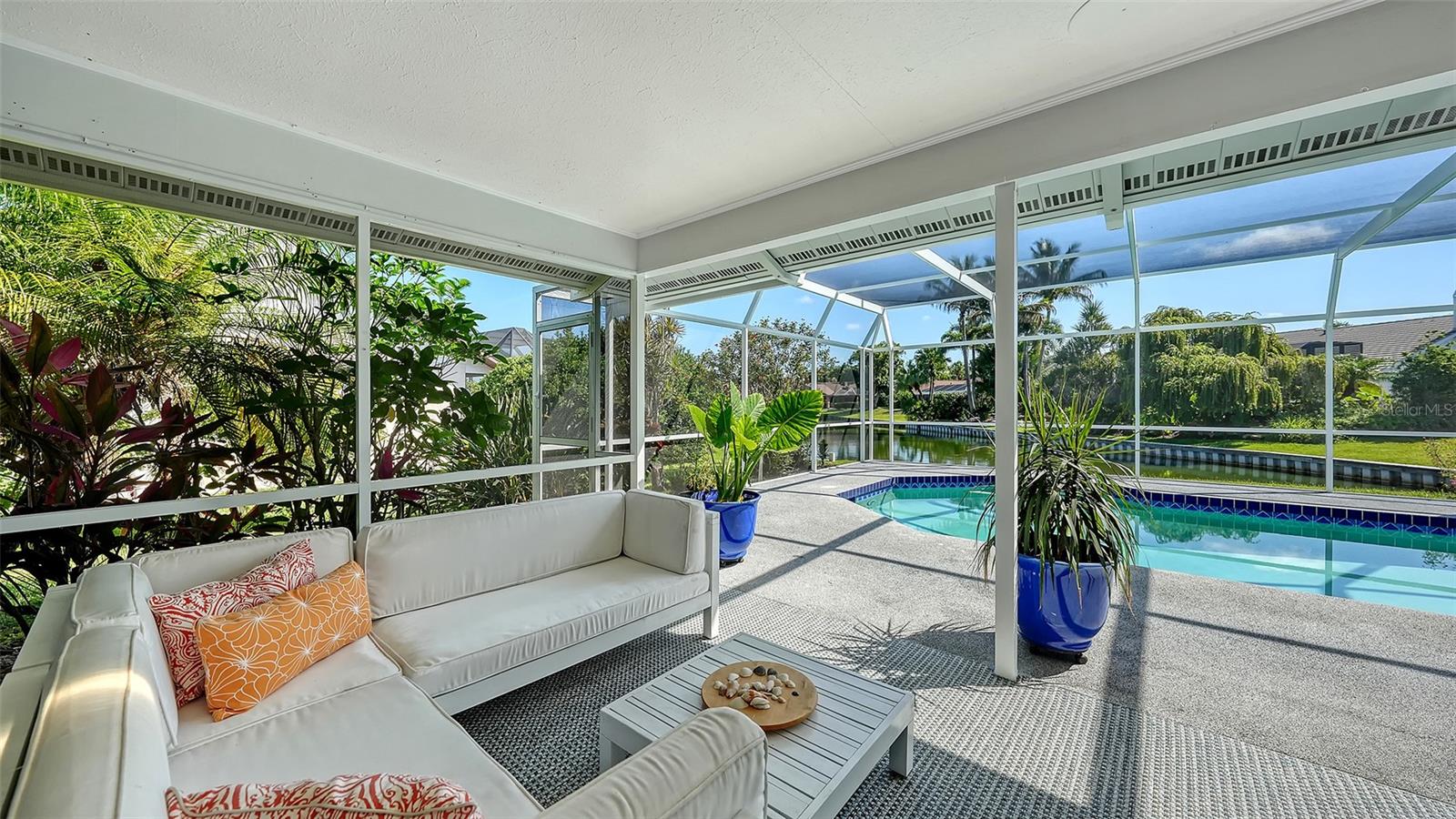 6988 COUNTRY LAKES CIR, SARASOTA, FL, 34243