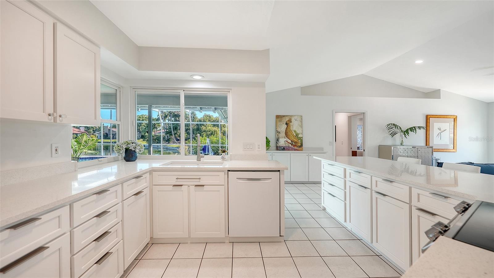 6988 COUNTRY LAKES CIR, SARASOTA, FL, 34243