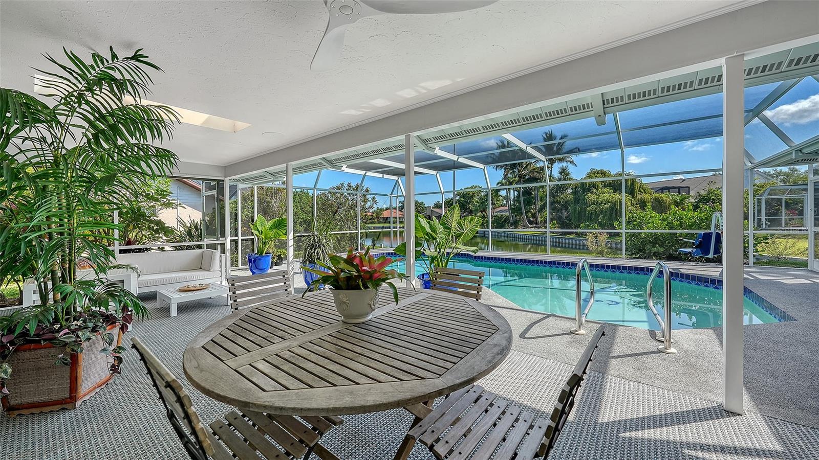 6988 COUNTRY LAKES CIR, SARASOTA, FL, 34243