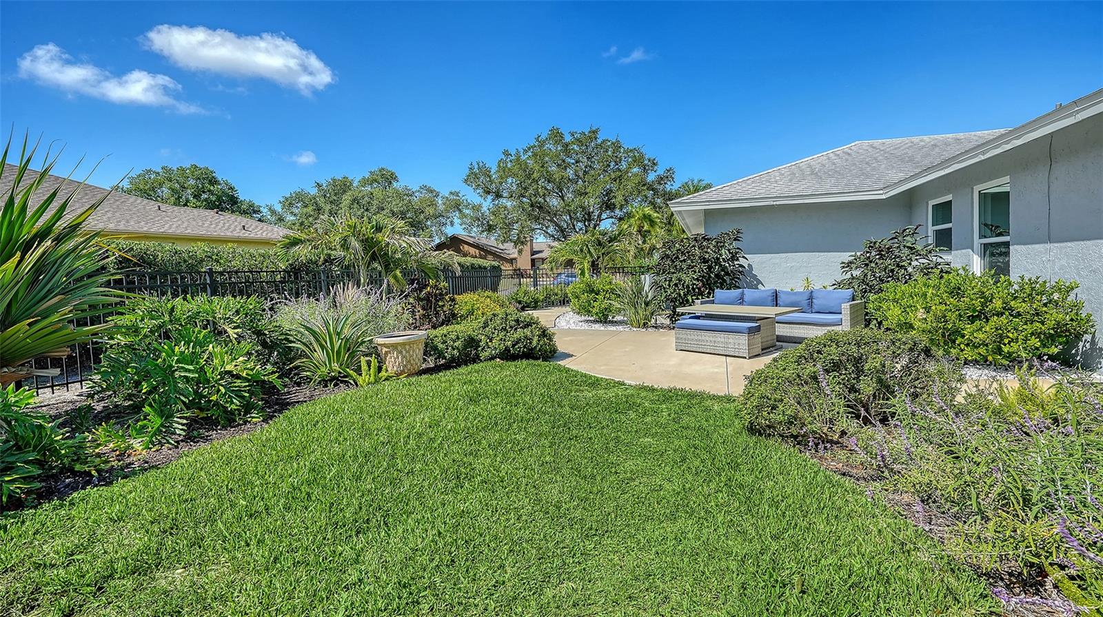 6988 COUNTRY LAKES CIR, SARASOTA, FL, 34243