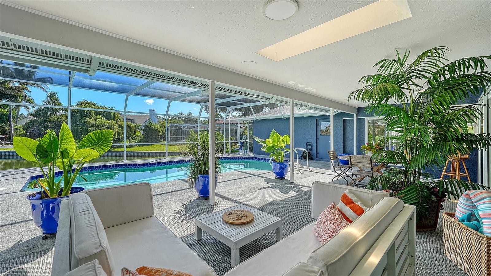 6988 COUNTRY LAKES CIR, SARASOTA, FL, 34243