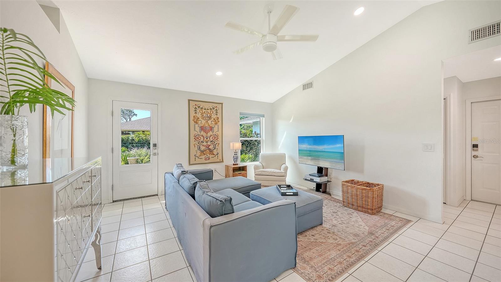 6988 COUNTRY LAKES CIR, SARASOTA, FL, 34243